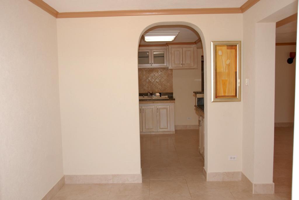 Sandy Bliss Condominiums Saint James Room photo